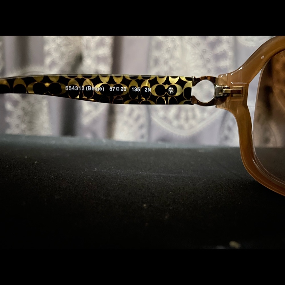 Coach sunglasses - Picture 8 of 8